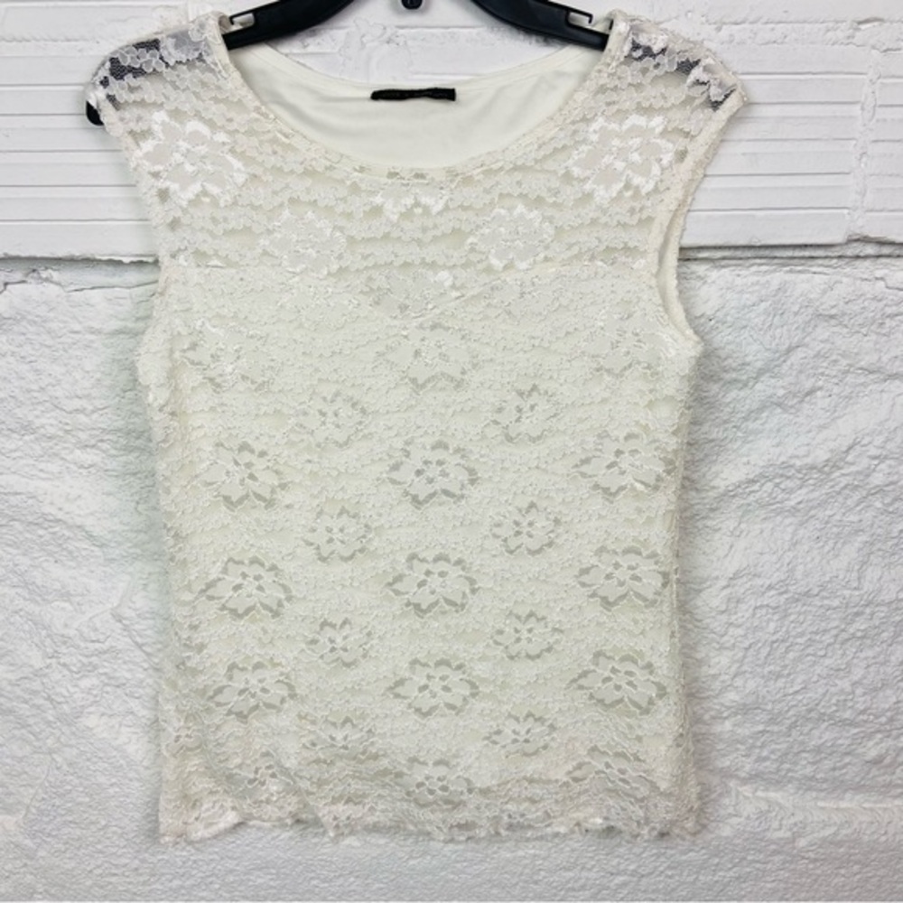 Jennie & Marlis cream fully lace stretch sleeveless blouse size medium petite